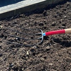 Razor-Back Forged 4-Tine Manure Fork 6 Razor-Back Forged 4-Tine Manure Fork -Garden Store 0445 2