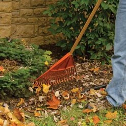 Leonard 18in Poly Rake, 54in Handle -Garden Store prc18 4 1