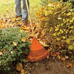 Leonard 18in Poly Rake, 54in Handle -Garden Store prc18 5 1